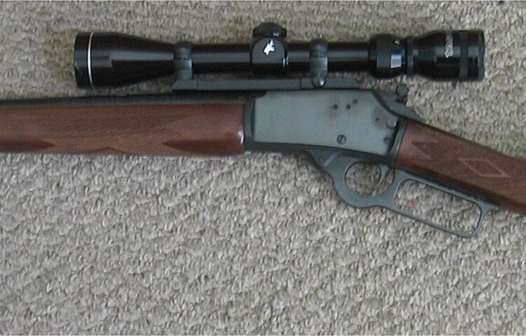 hunting scope and rifle